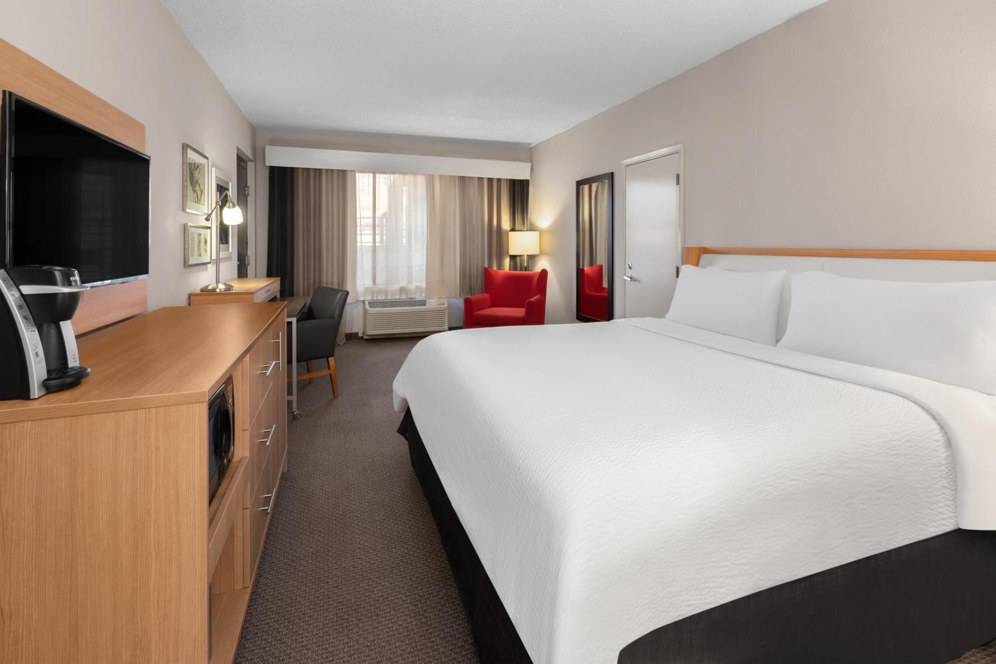 West - Sunland Park By Ihg Hotel 3*
